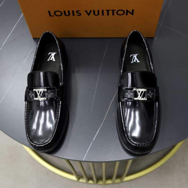 Picture of Louis Vuitton Shoes _SKULVsz38-46hnh084414687